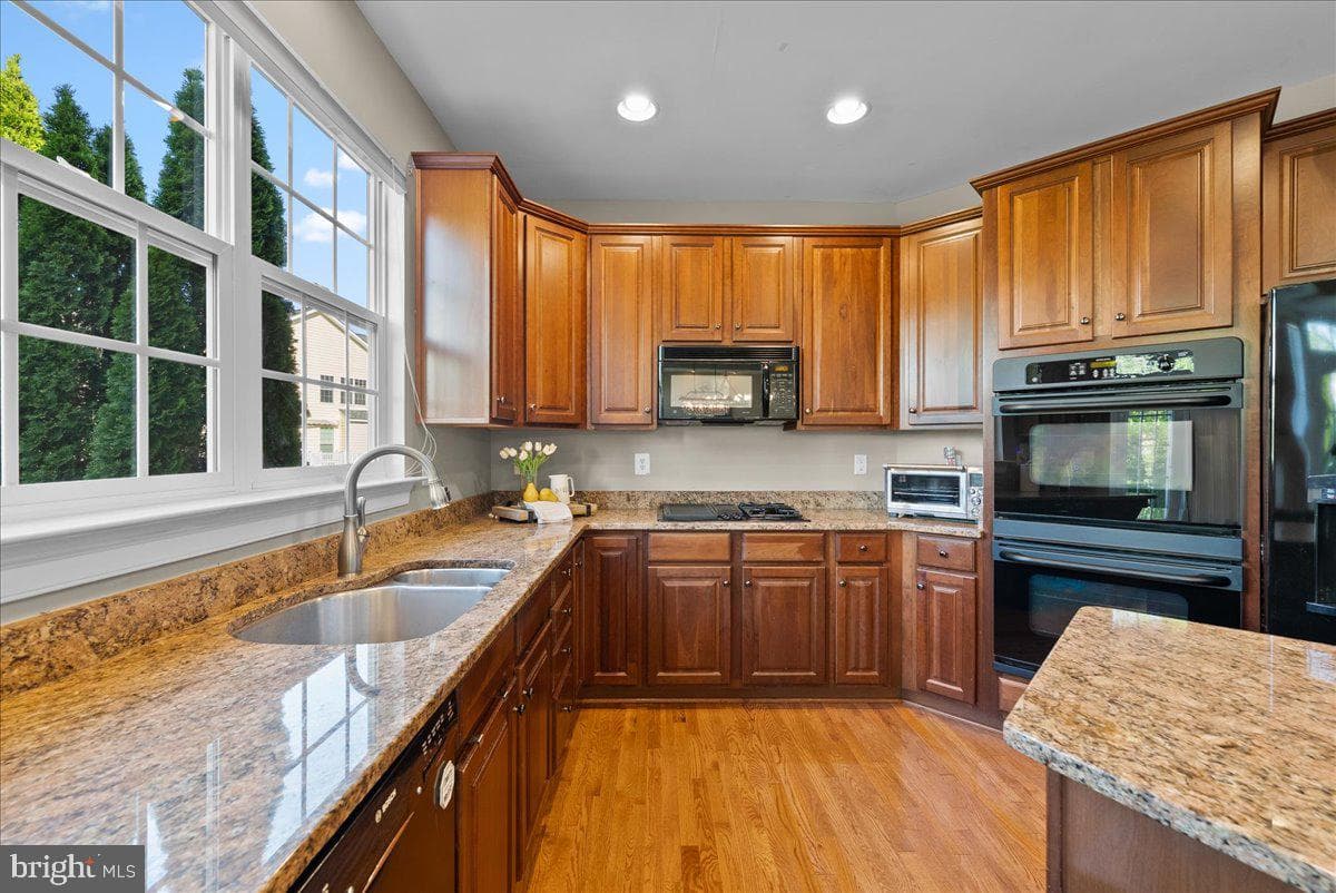 23217 Linden Vale Drive photo 61
