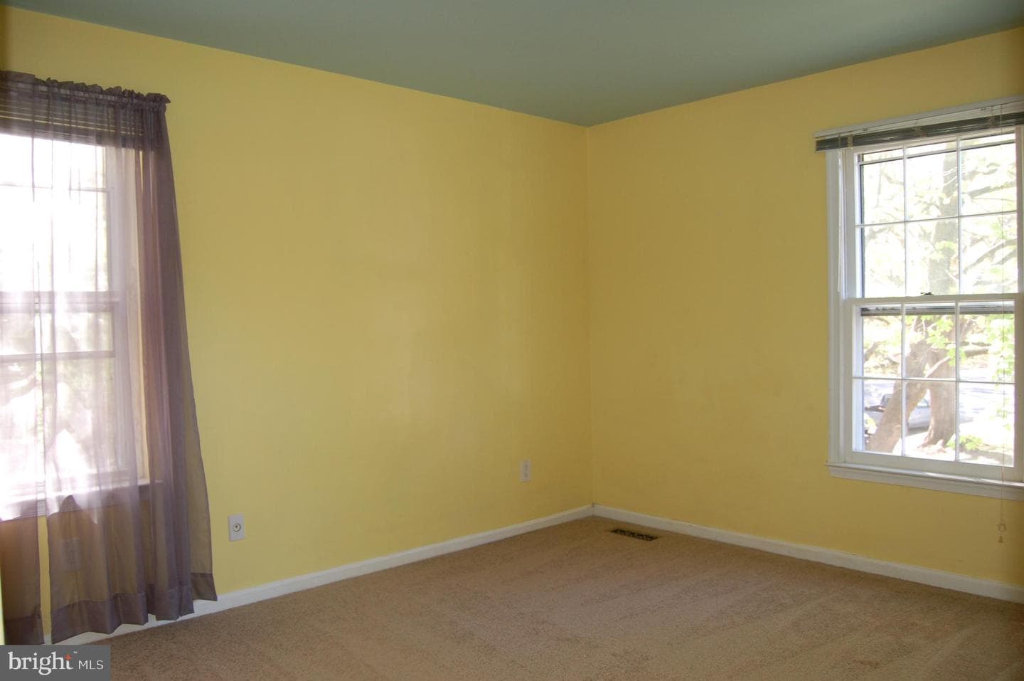 13821 Wisteria Drive photo 28