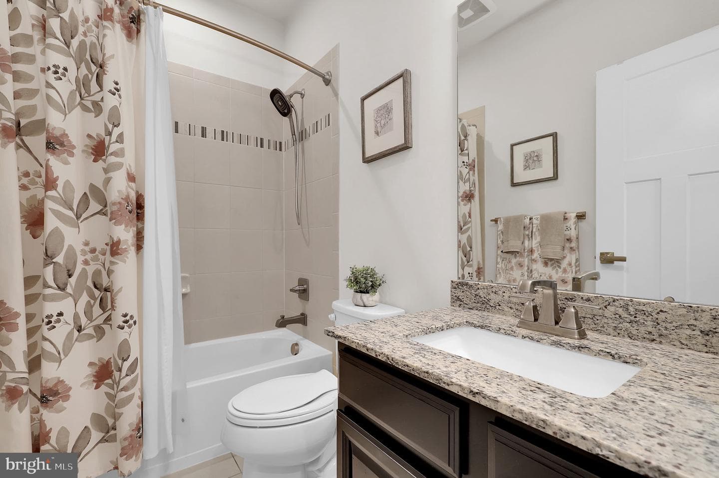 1617 Regent Manor Court photo 22