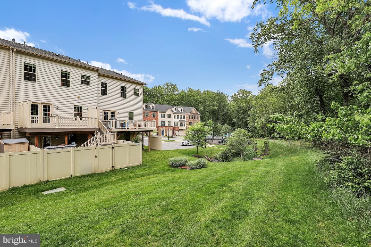 1617 Regent Manor Court photo 37