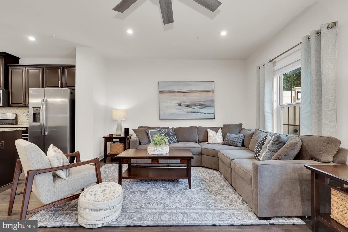 1617 Regent Manor Court photo 4