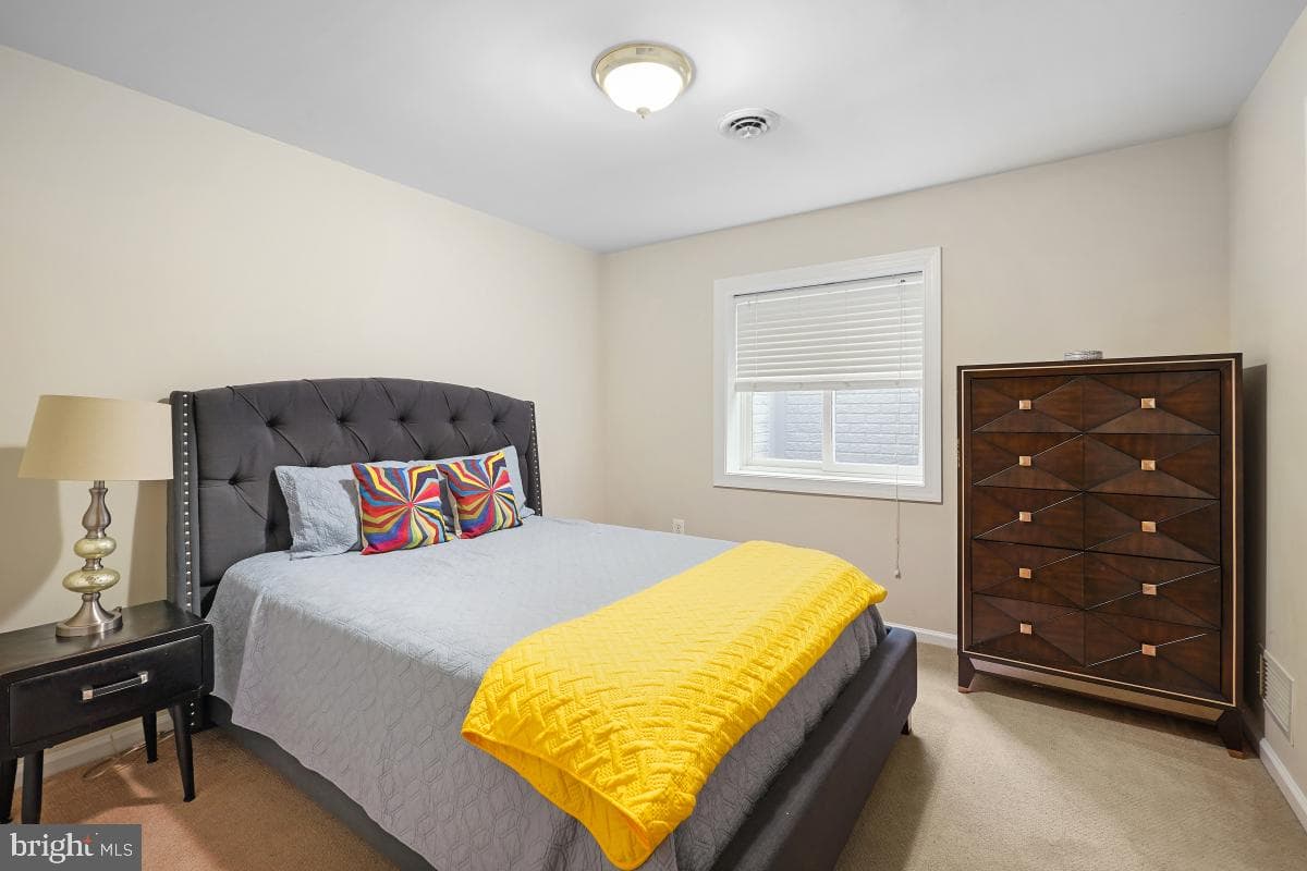 8903 Hempstead Avenue photo 36