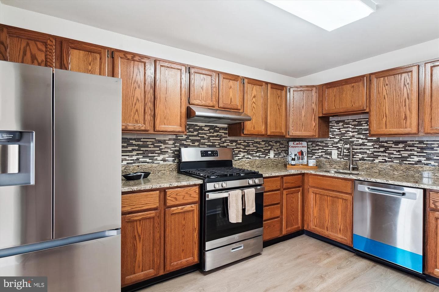 808 Quince Orchard Boulevard #808-10 photo 11