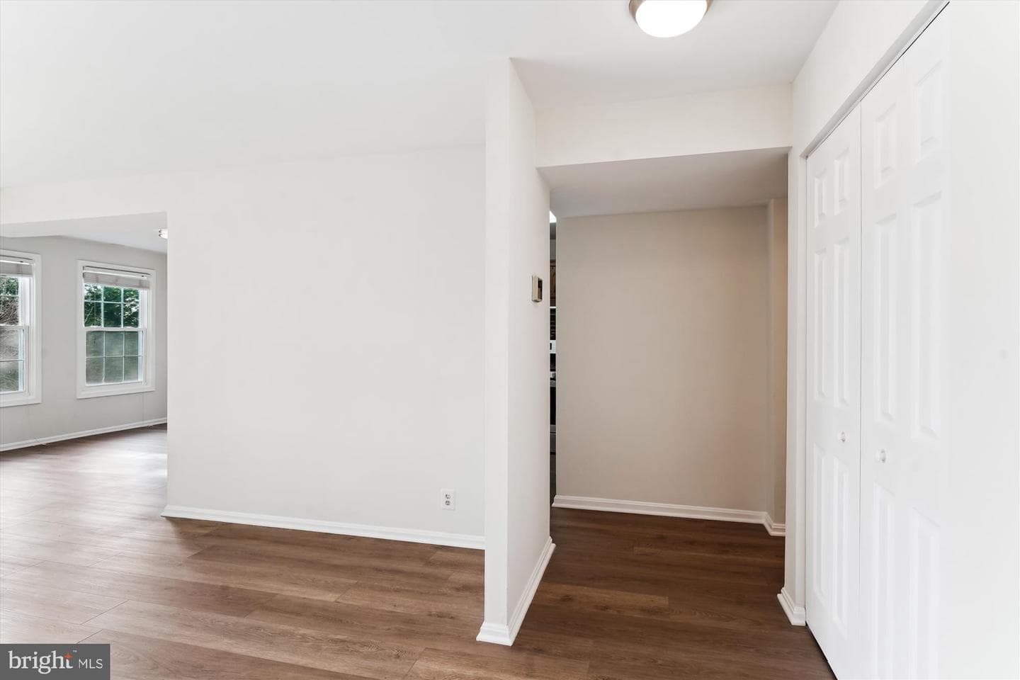 808 Quince Orchard Boulevard #808-10 photo 3