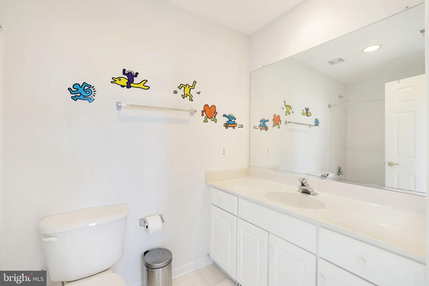 302 Fallsgrove Drive photo 50