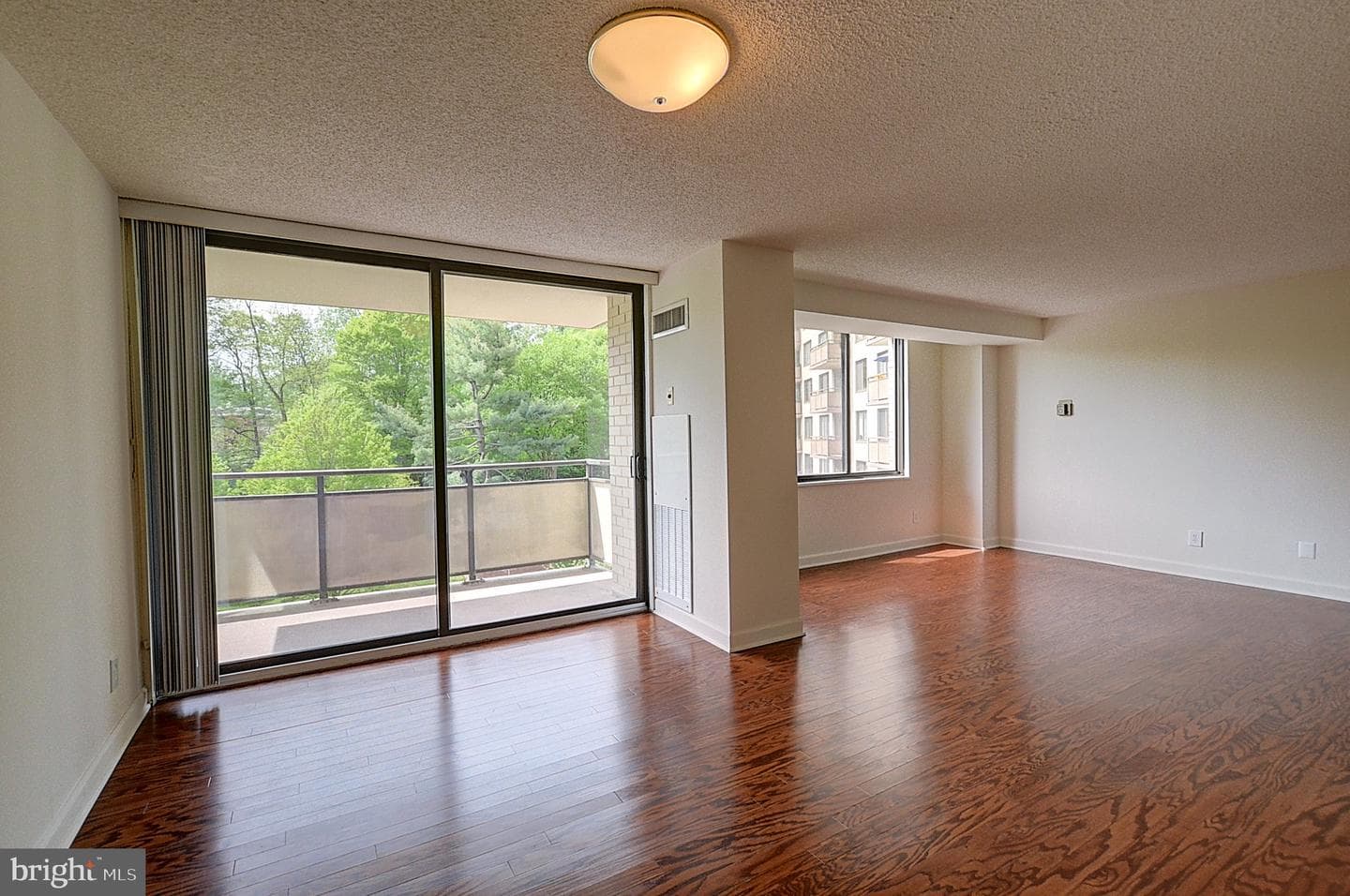 5225 Pooks Hill Road #416s photo 2