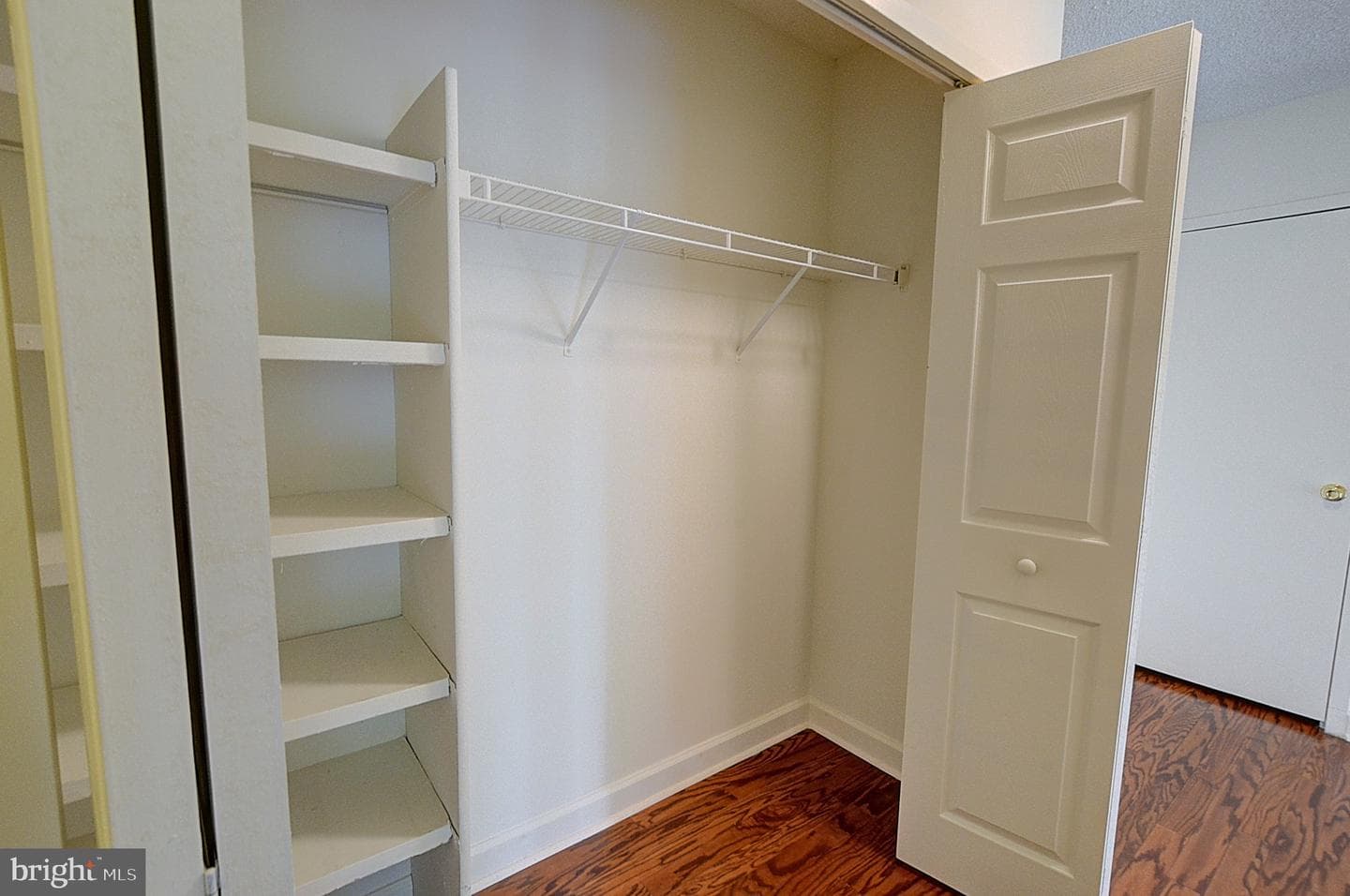 5225 Pooks Hill Road #416s photo 9