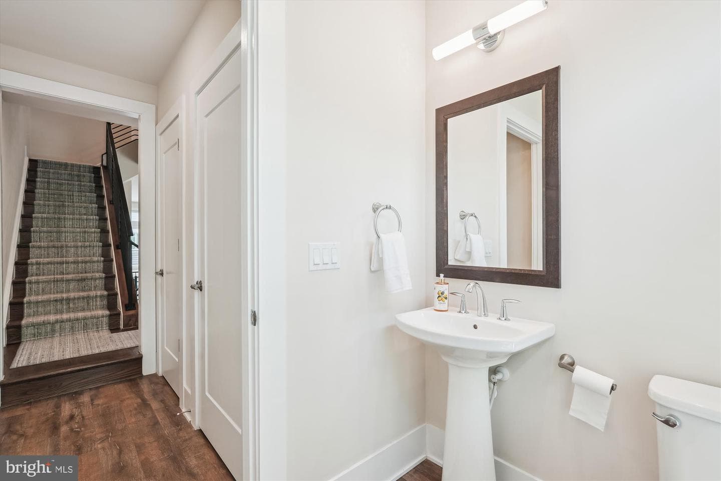 10010 Laureate Way photo 34