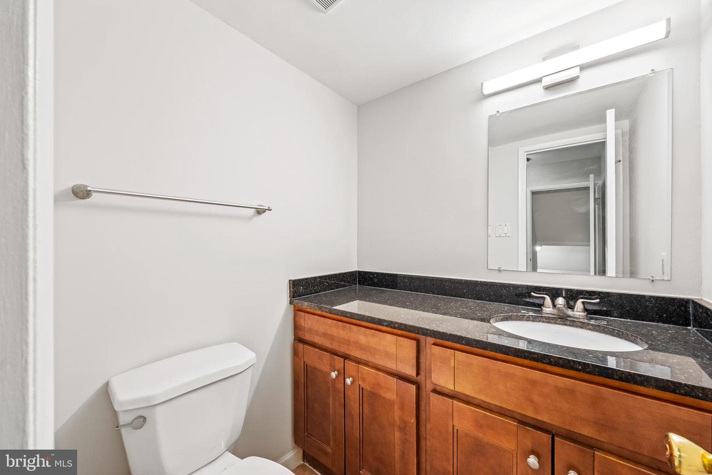 565 W Diamond Avenue #27 photo 8