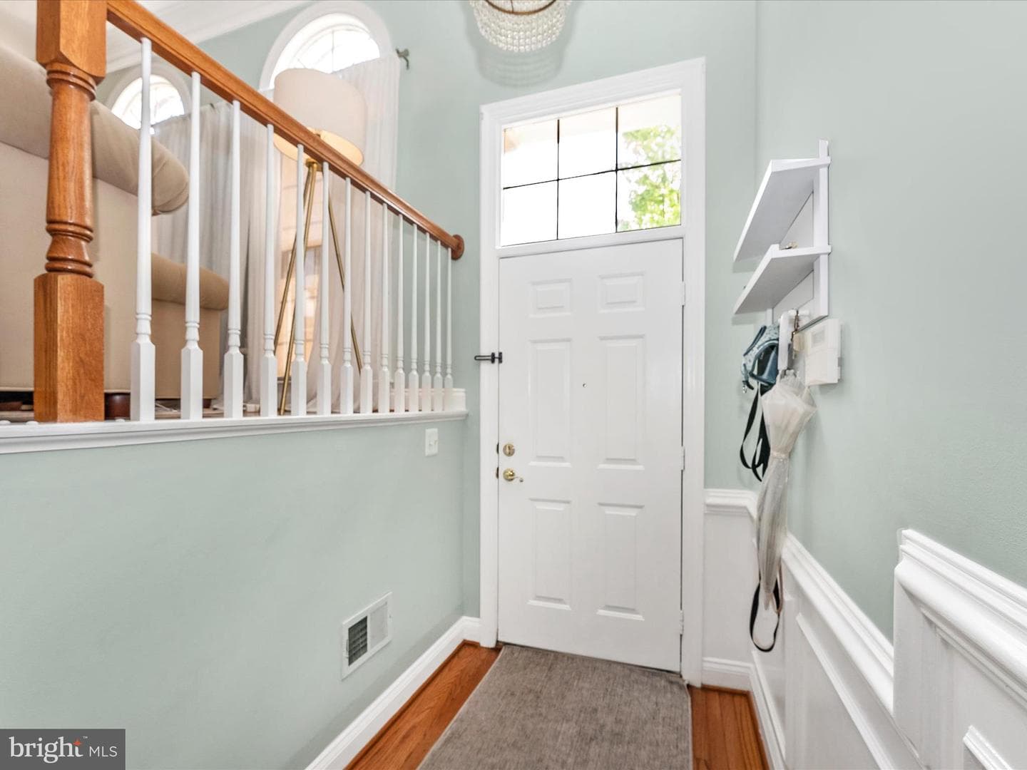 1110 Regal Oak Drive photo 3