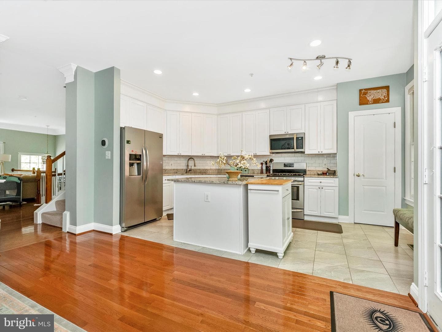 1110 Regal Oak Drive photo 4