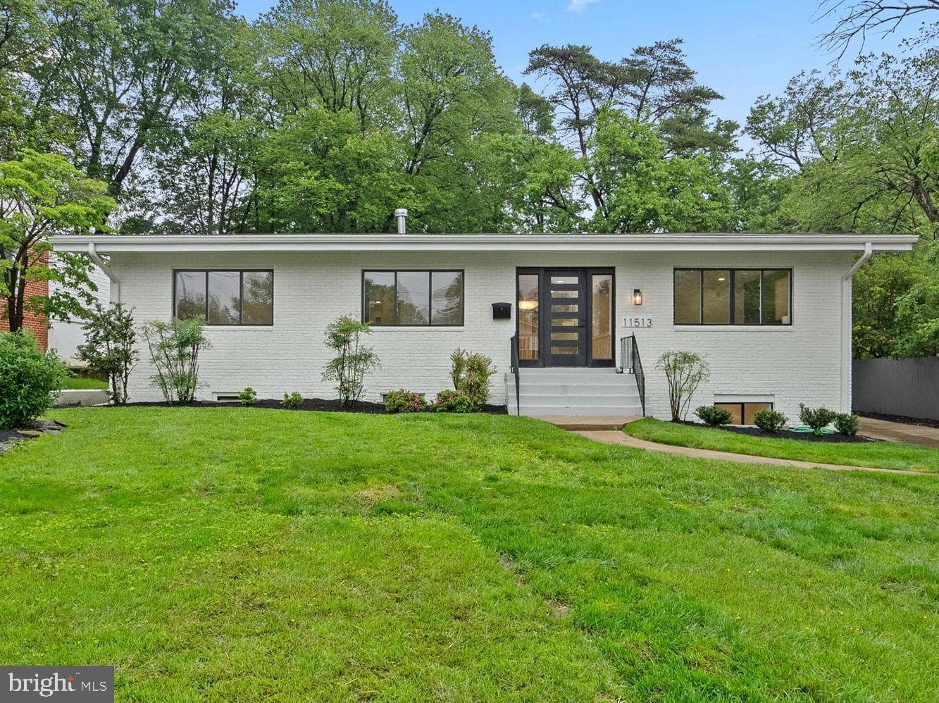 11513 Orebaugh Avenue photo 1