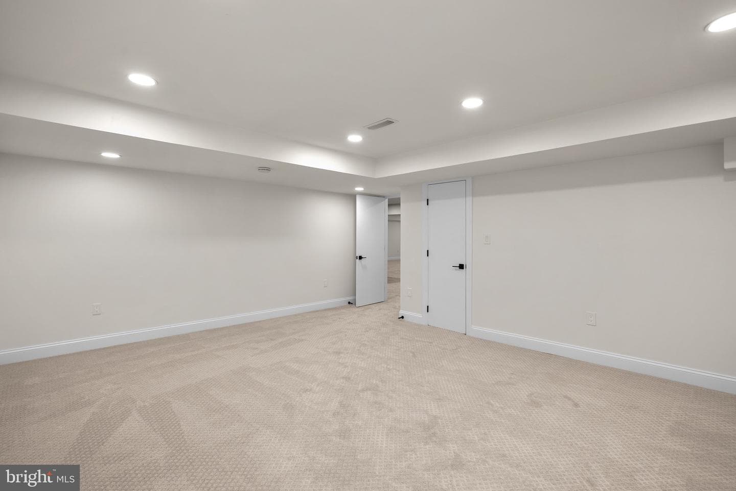 11513 Orebaugh Avenue photo 34