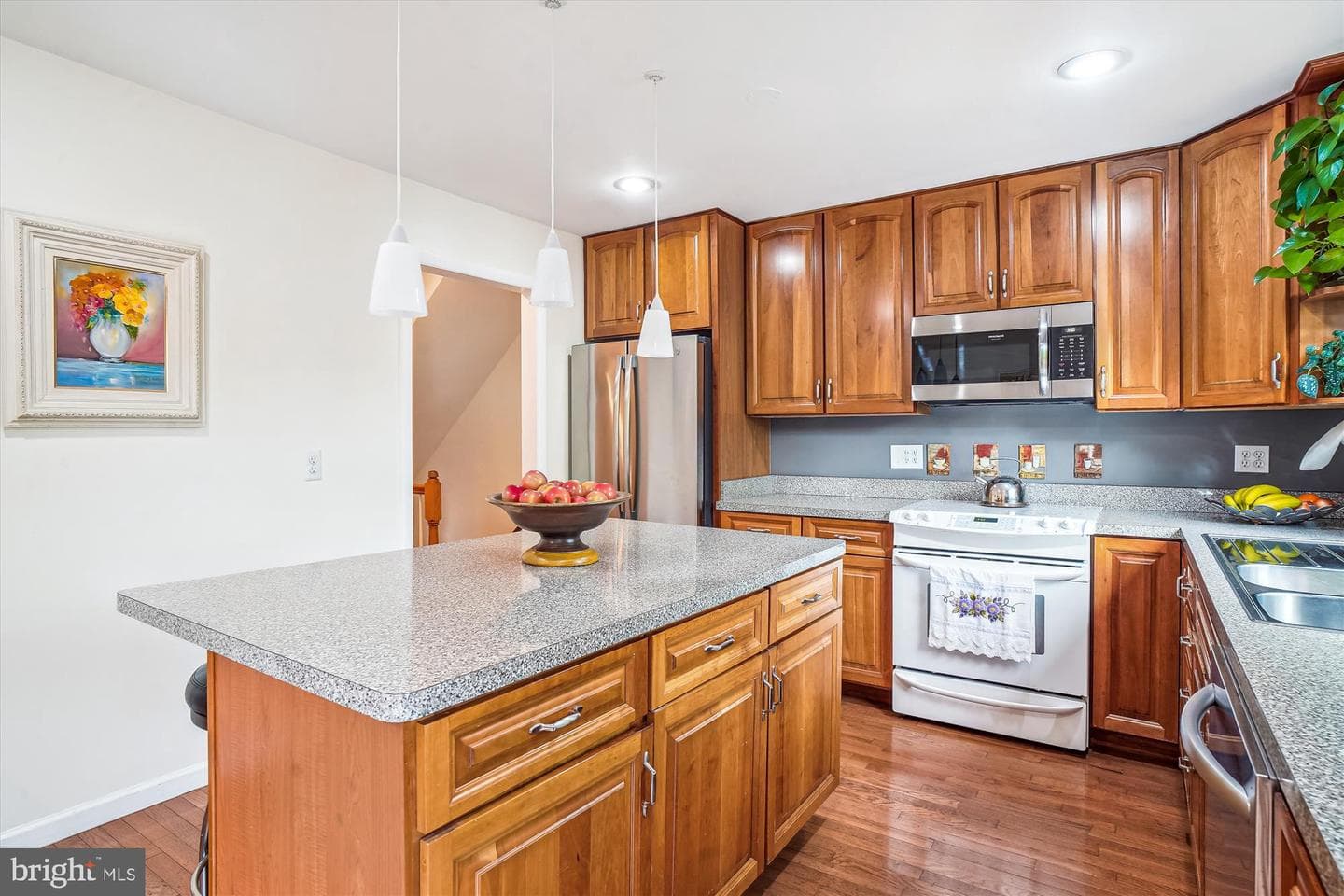 9077 Centerway Road photo 13