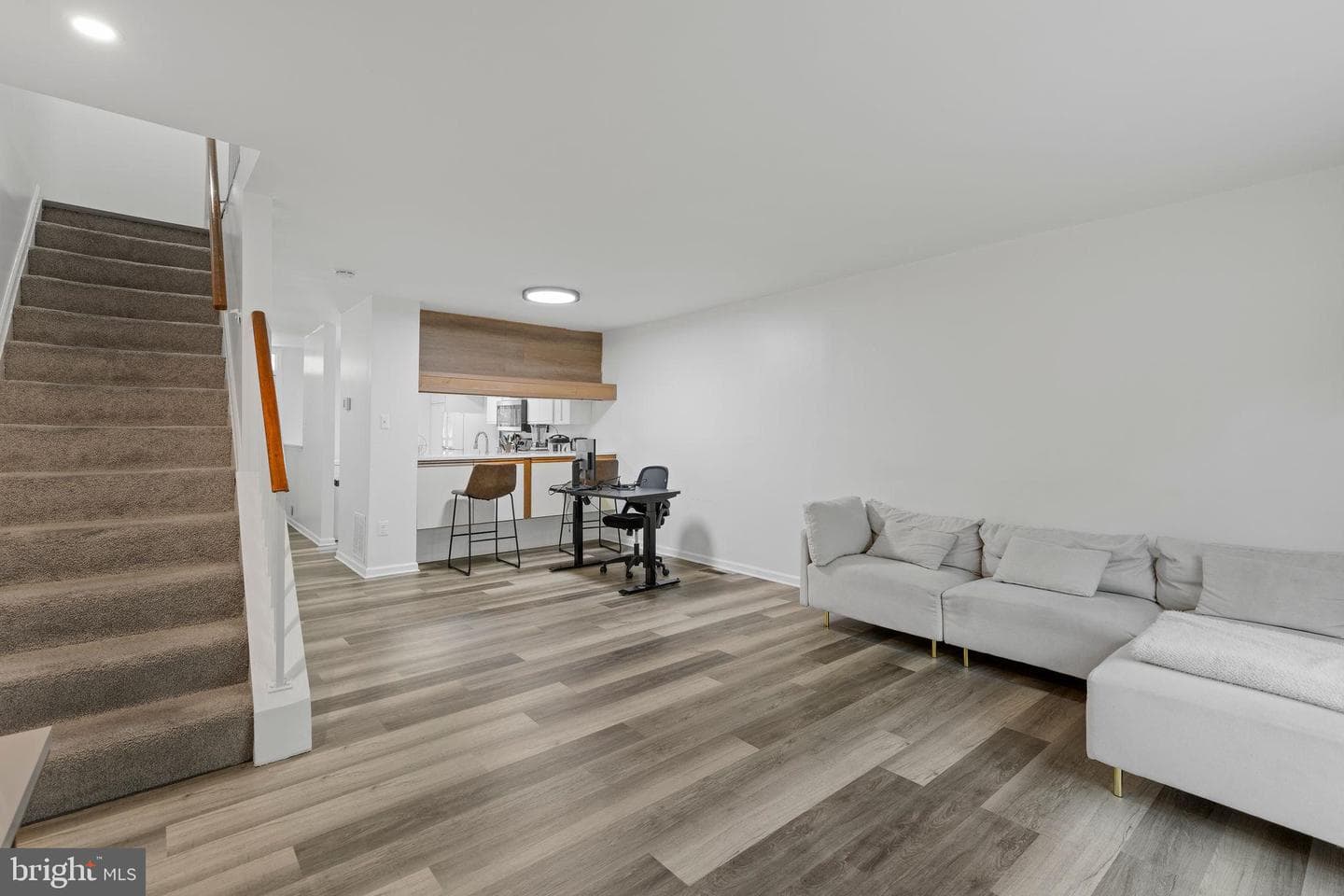 3804 Angelton Court photo 4