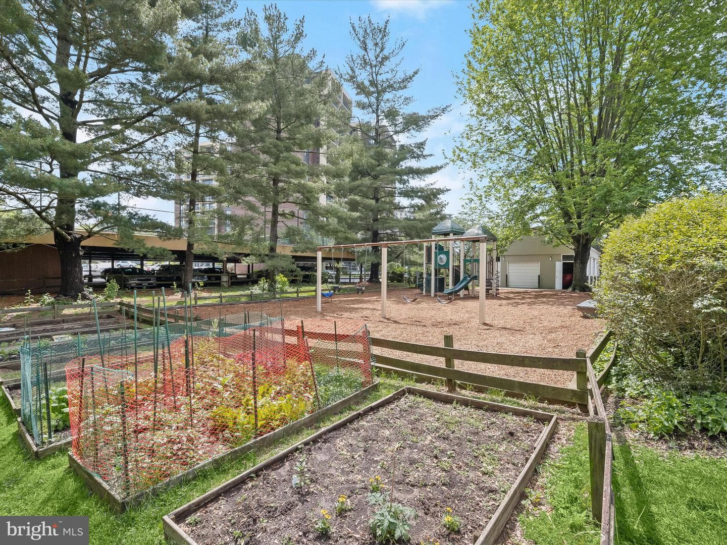 7545 Spring Lake Drive #7545-B photo 28