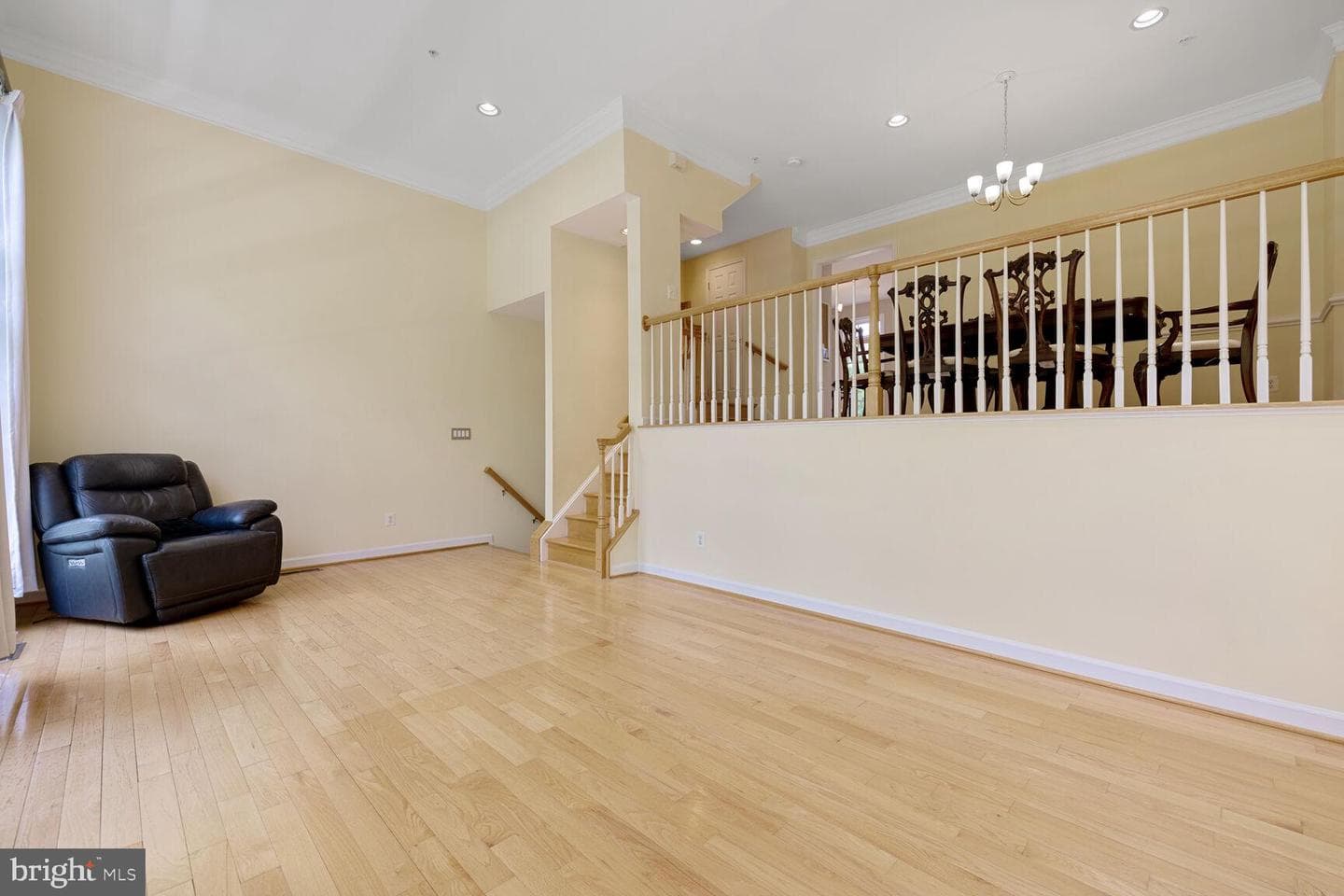 203 Oak Knoll Terrace photo 6