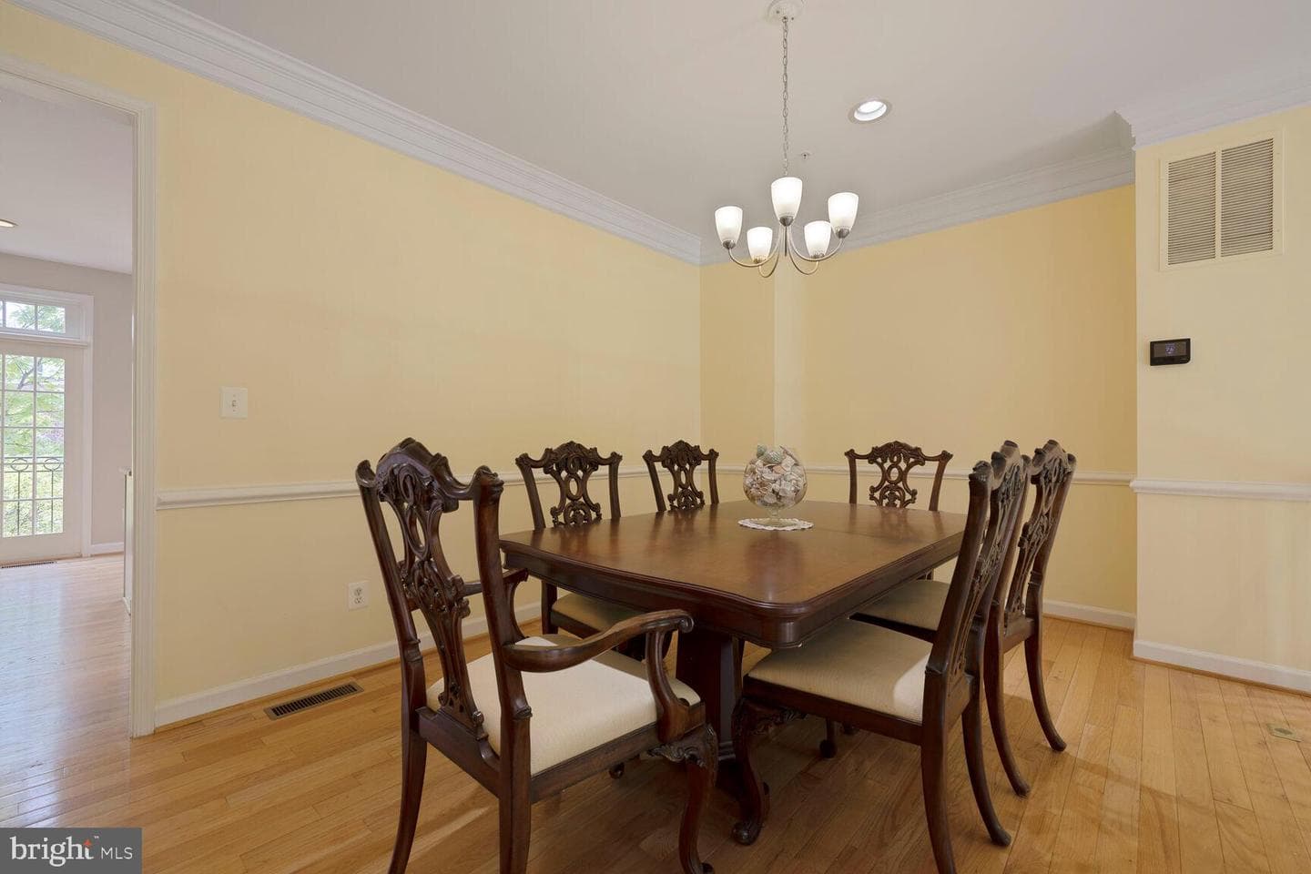 203 Oak Knoll Terrace photo 8