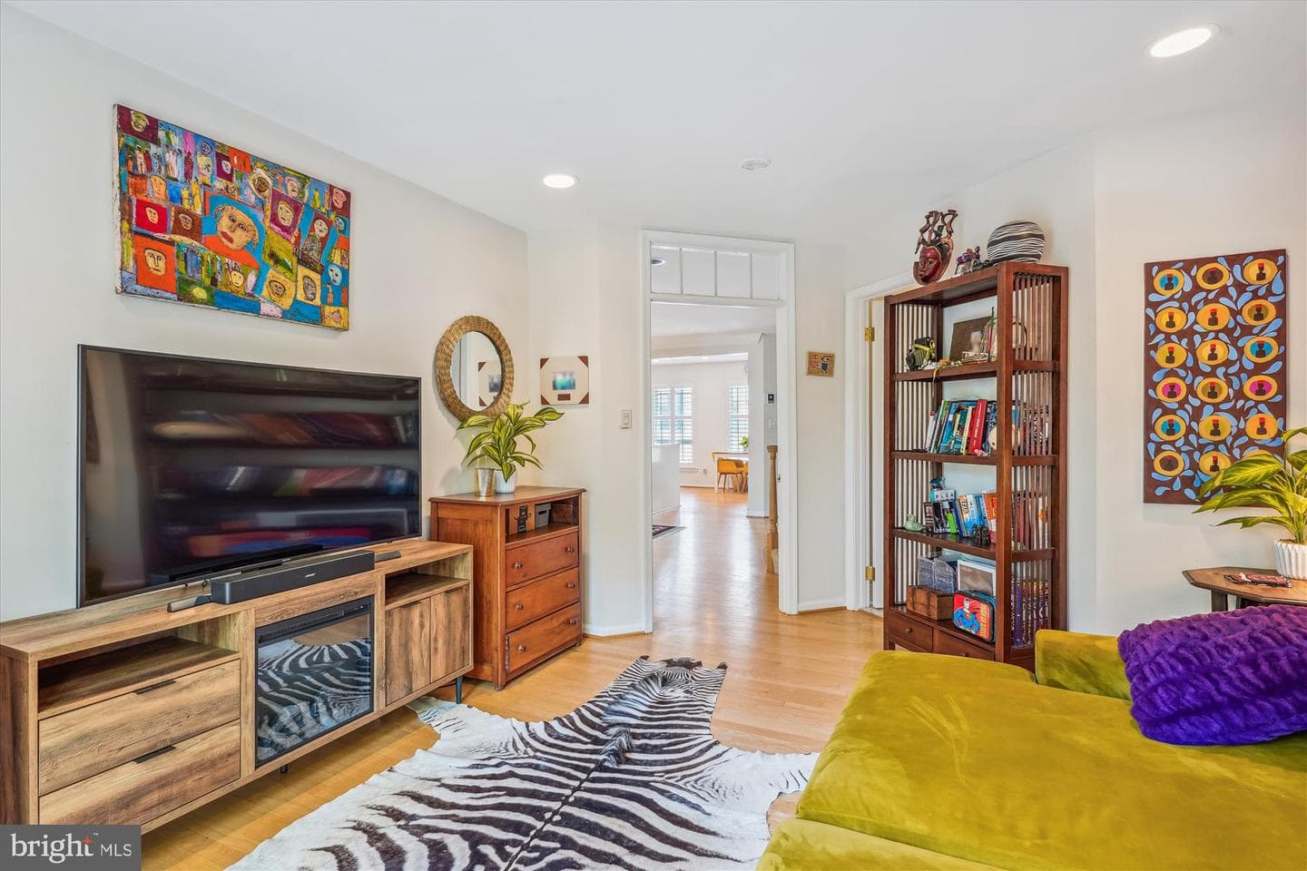 10924 Bloomingdale Drive photo 21