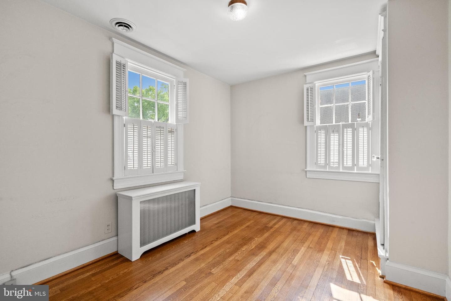 3709 Shepherd Street photo 26