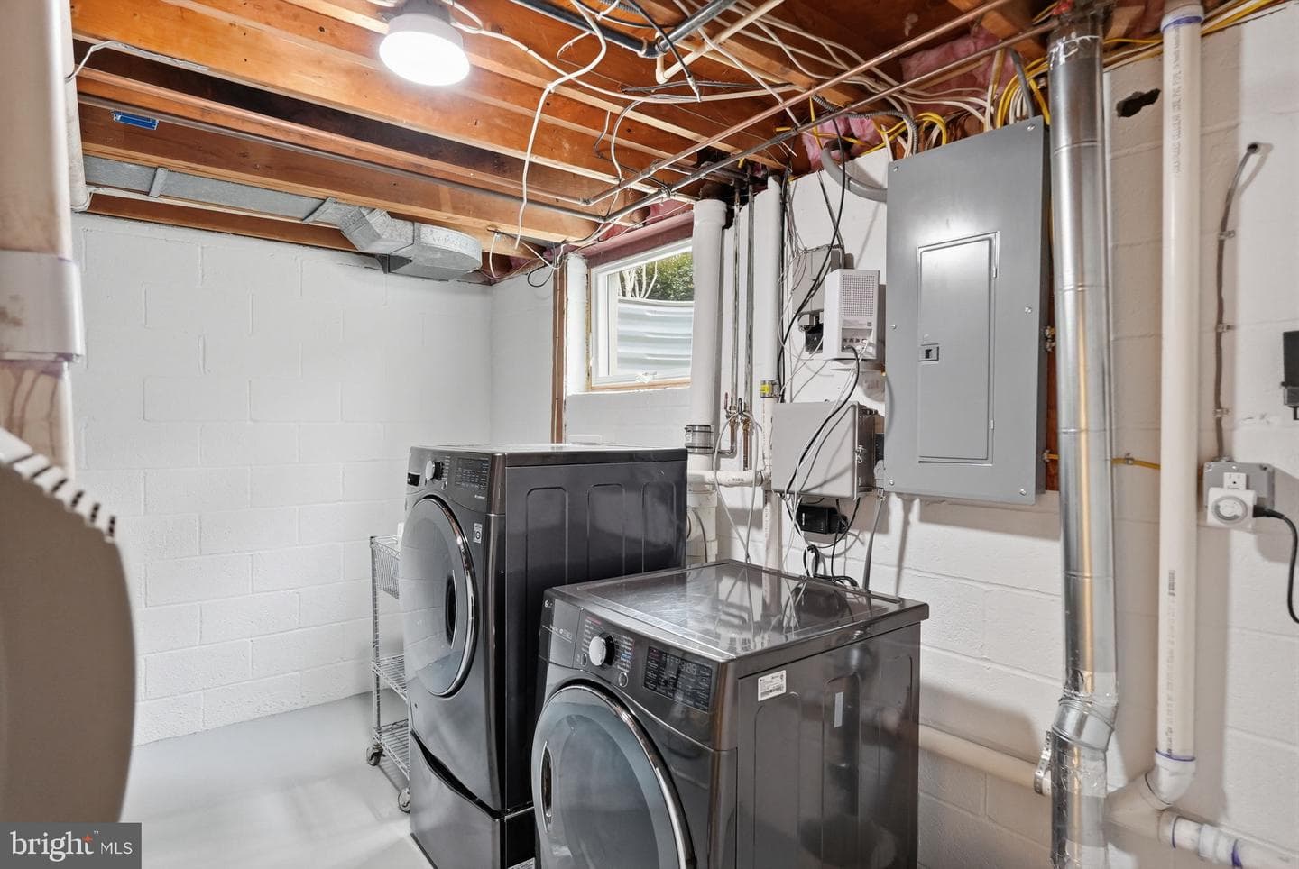 706 Fordham Street photo 39