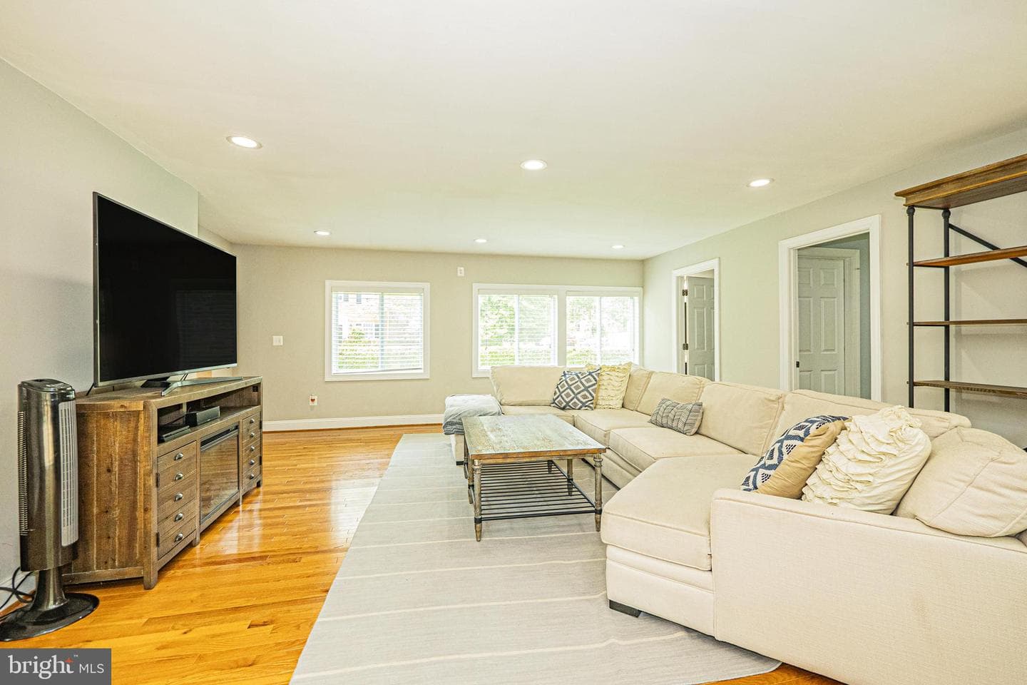 10021 Lorain Avenue photo 19