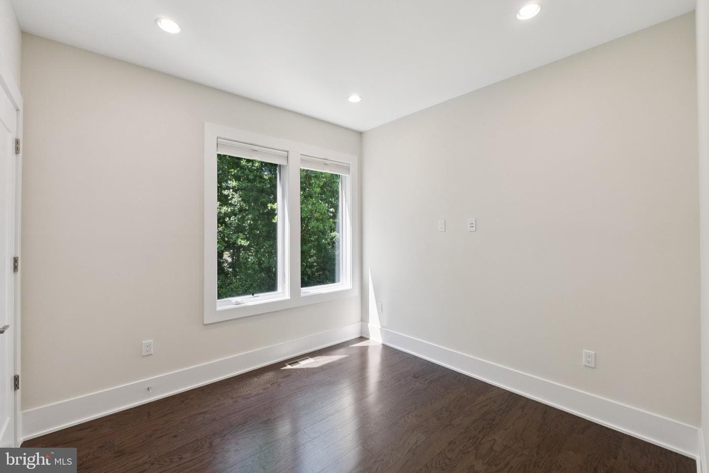 140 Winsome Circle photo 18