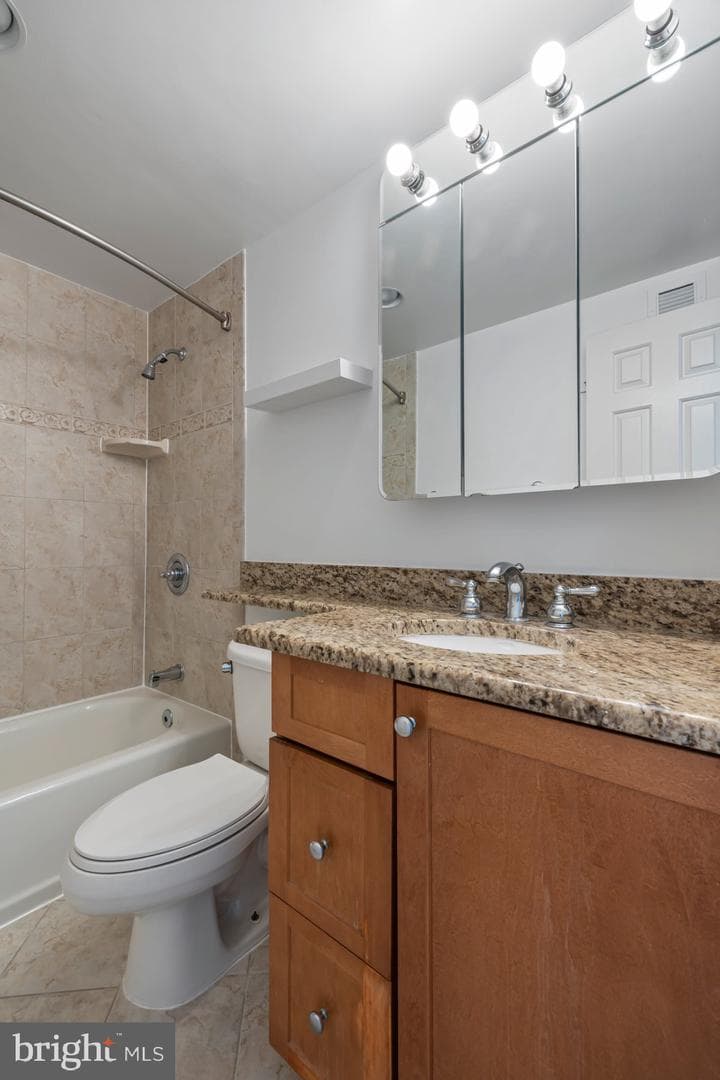 4801 Fairmont Avenue #804 photo 30