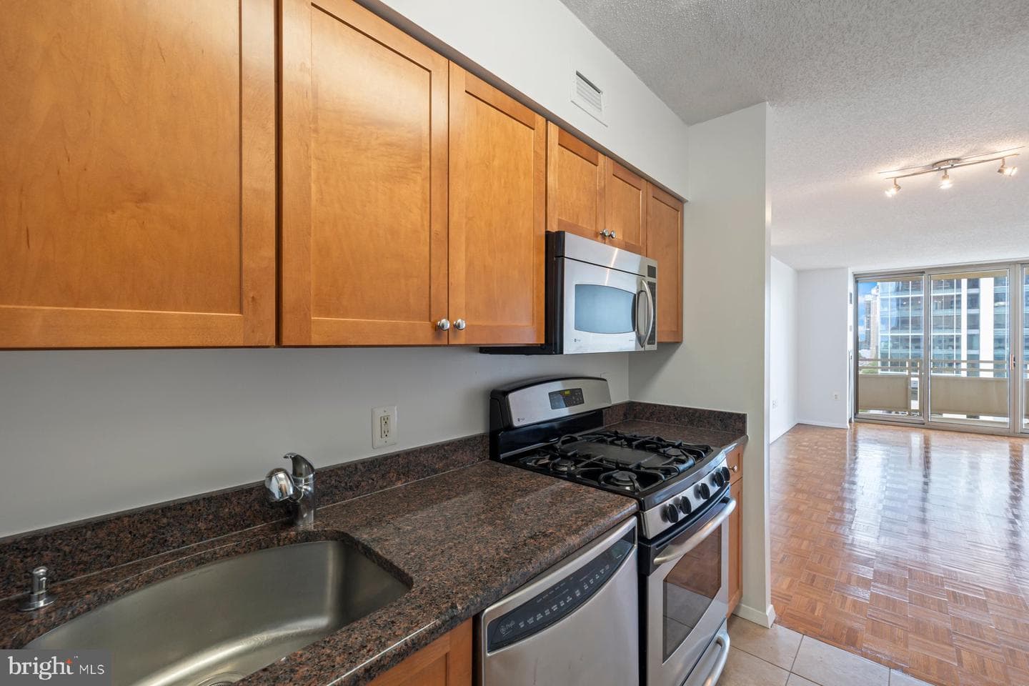 4801 Fairmont Avenue #804 photo 35