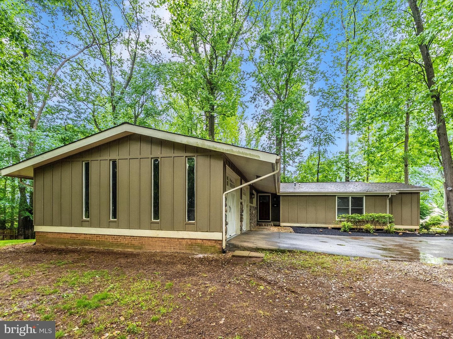 2264 Glenmore Terrace photo 52