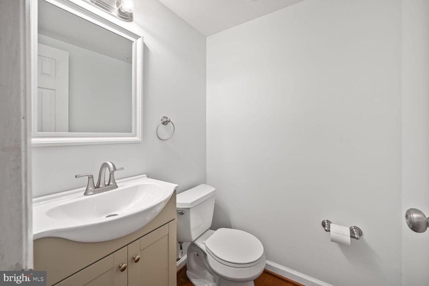 7848 Briardale Terrace photo 8