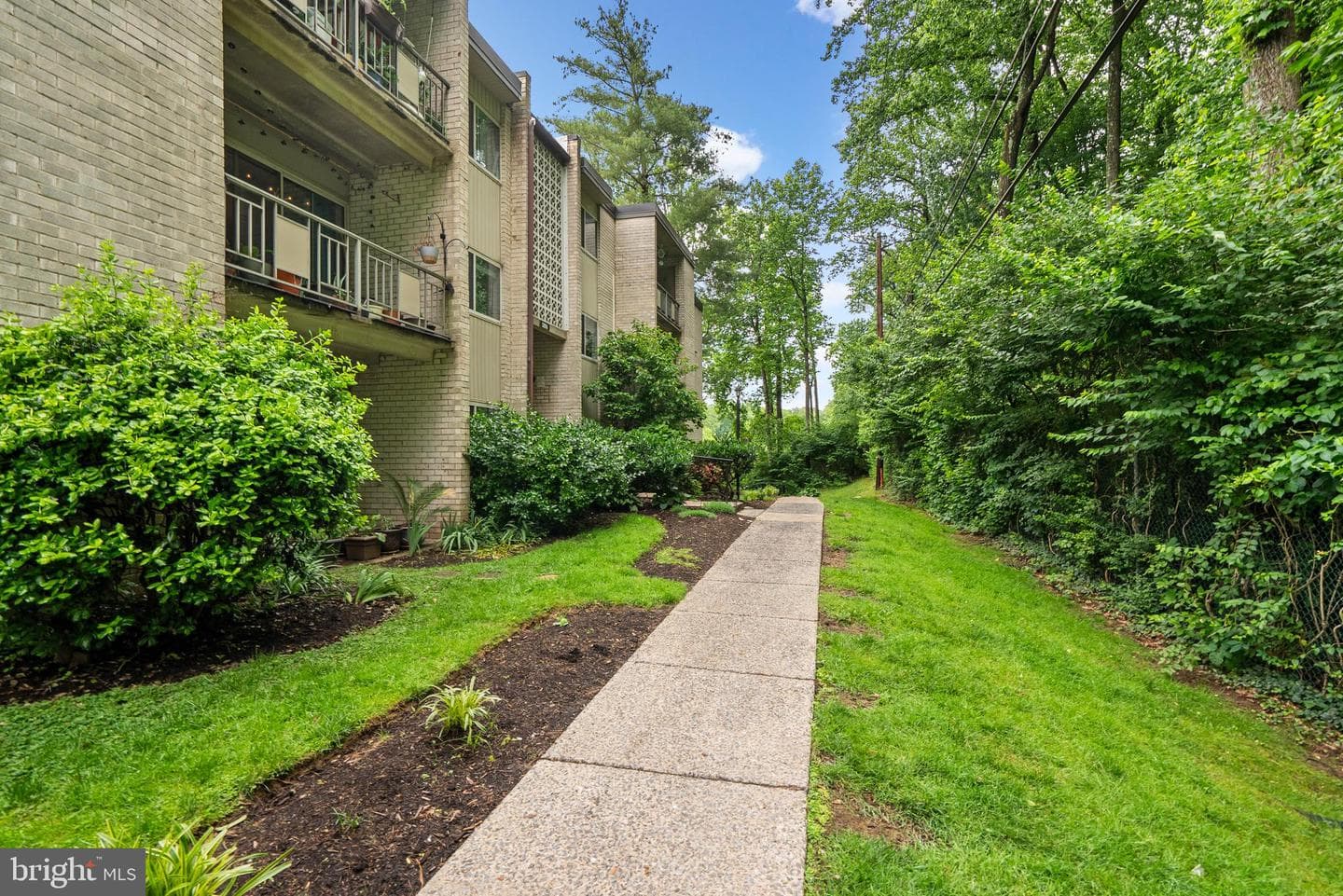5200 Crossfield Court #140 photo 3