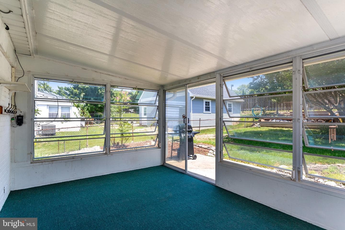 10713 Douglas Avenue photo 53