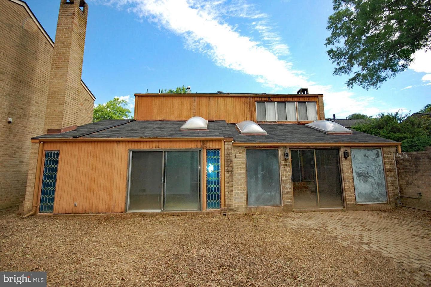 19104 Roman Way photo 3