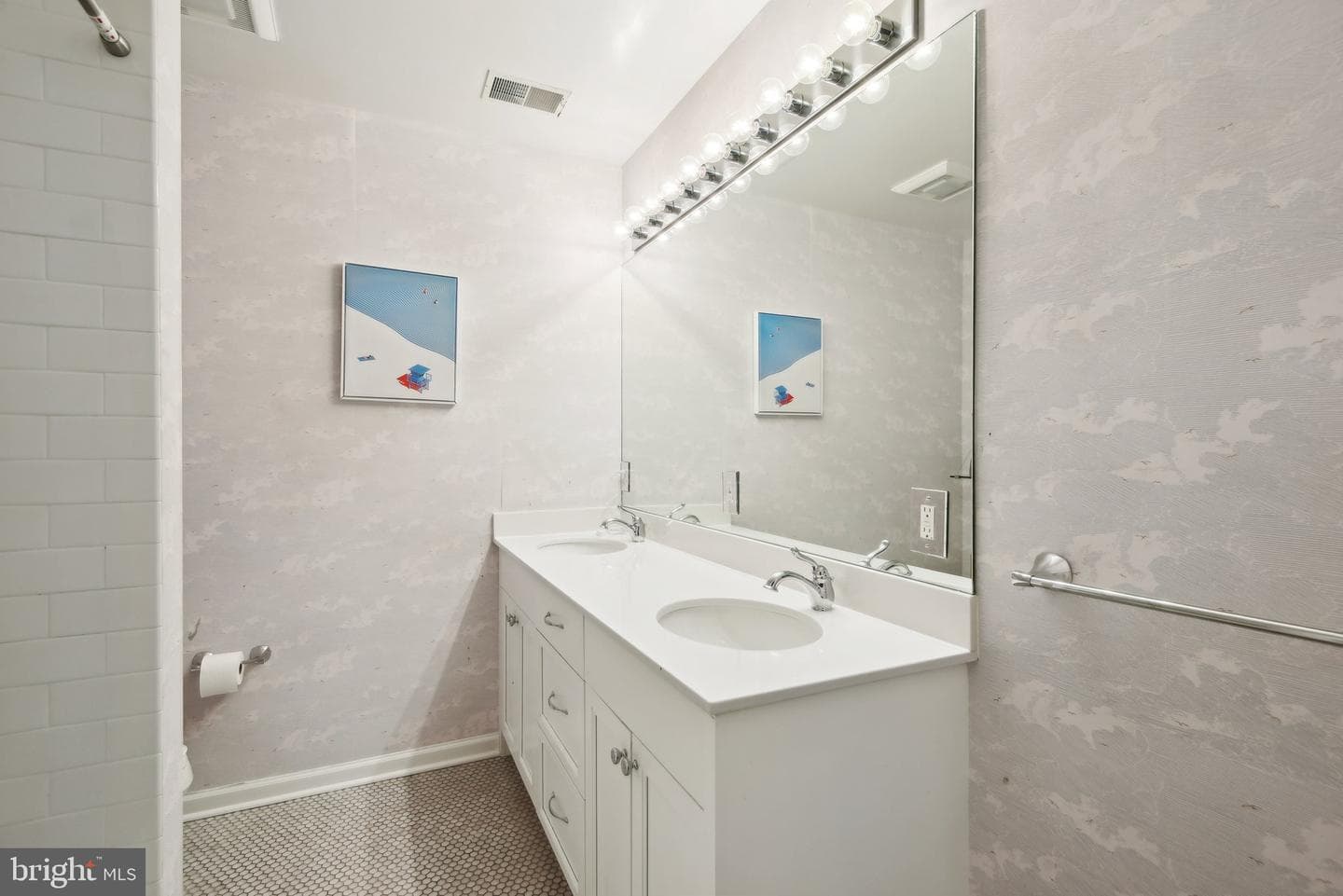 6036 Broad Street photo 21
