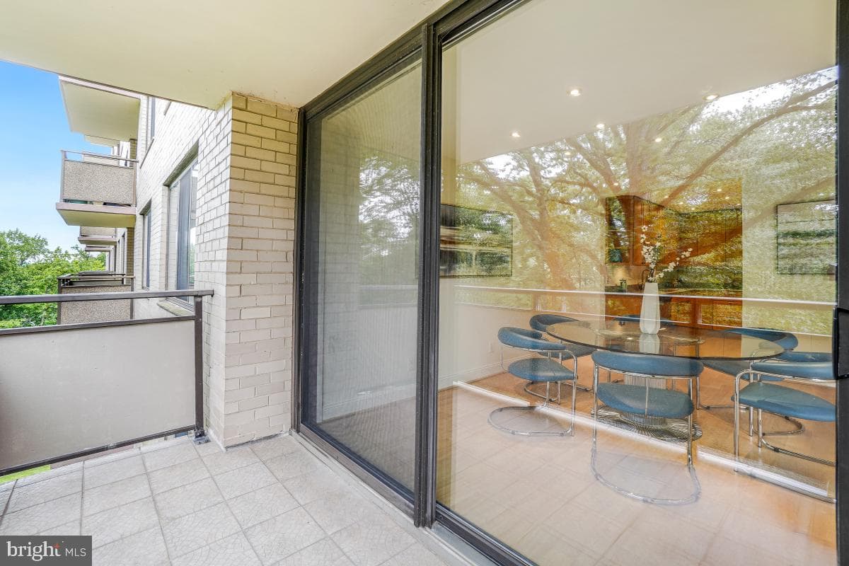 5225 Pooks Hill Road #520n photo 30