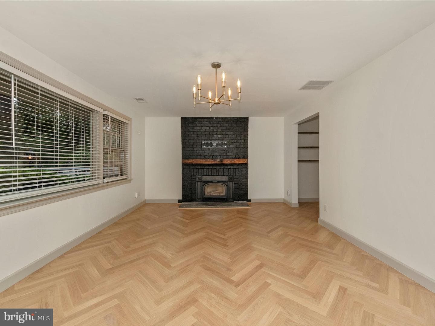 807 Midland Road photo 9