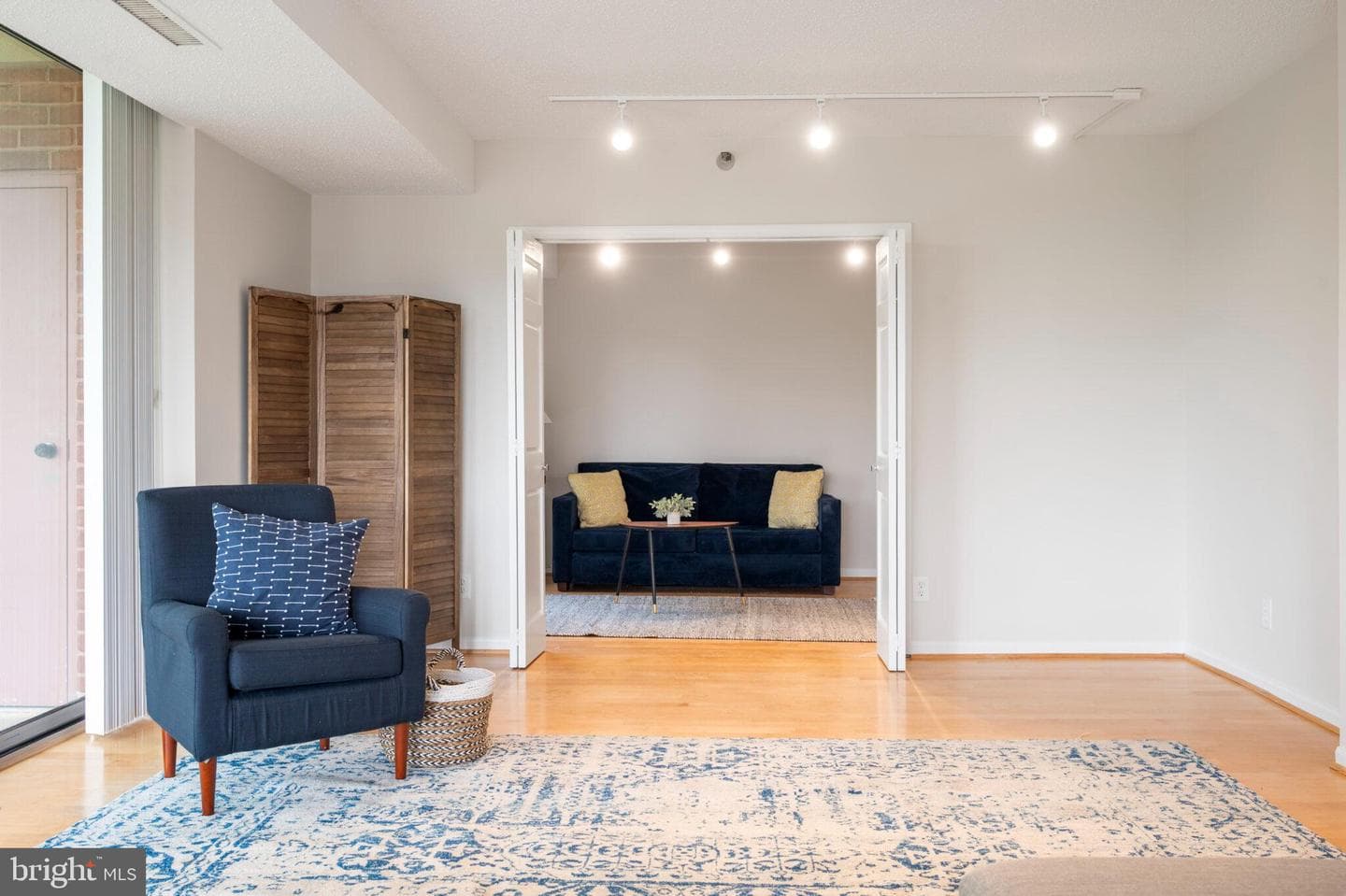 5802 Nicholson Lane #2-702 photo 13