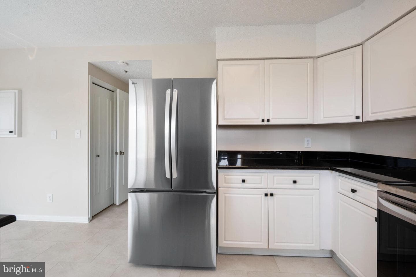 5802 Nicholson Lane #2-702 photo 22