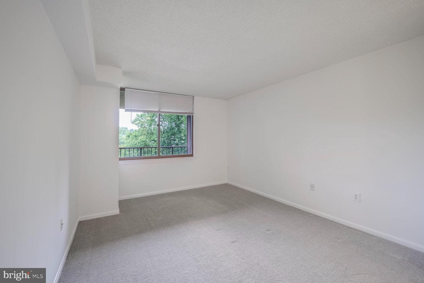 10101 Grosvenor #215 photo 10