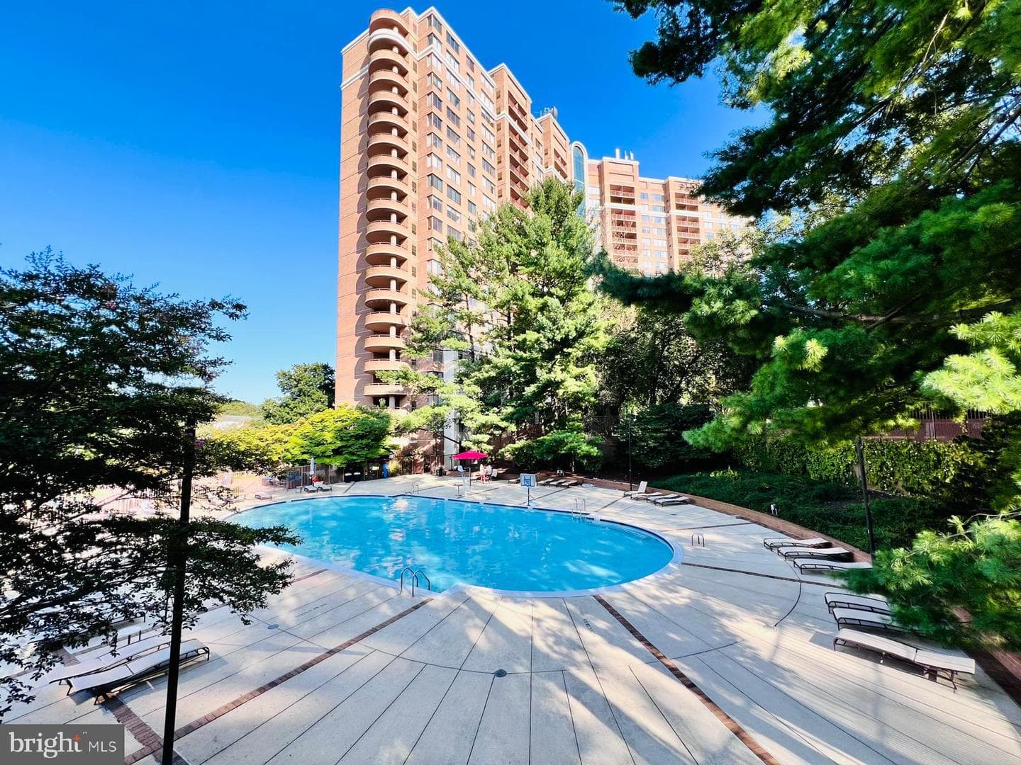 10101 Grosvenor #215 photo 31