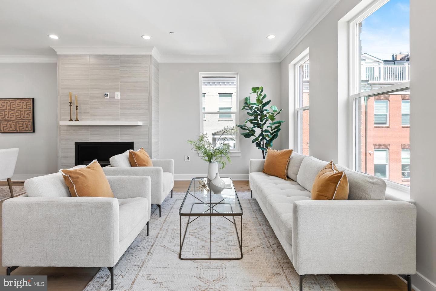10302 Grosvenor Place photo 18