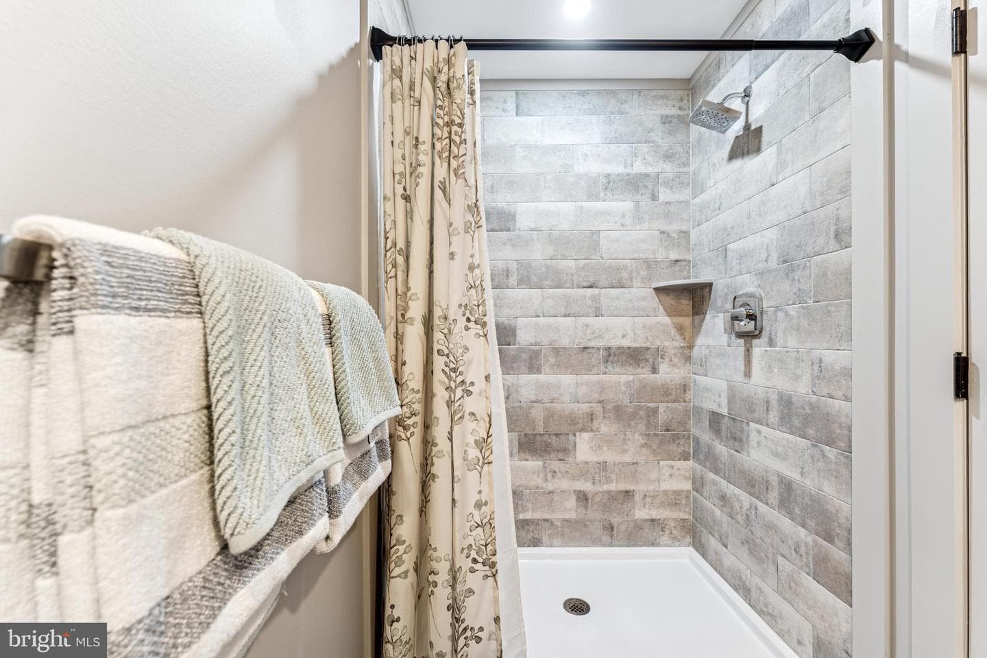 16912 Governors Way photo 35