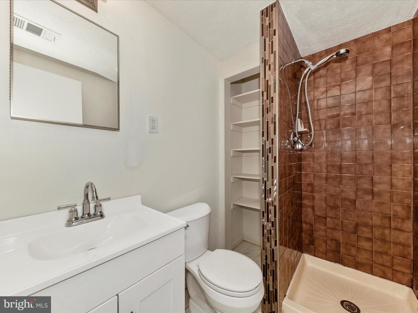 20541 Strath Haven Drive photo 33