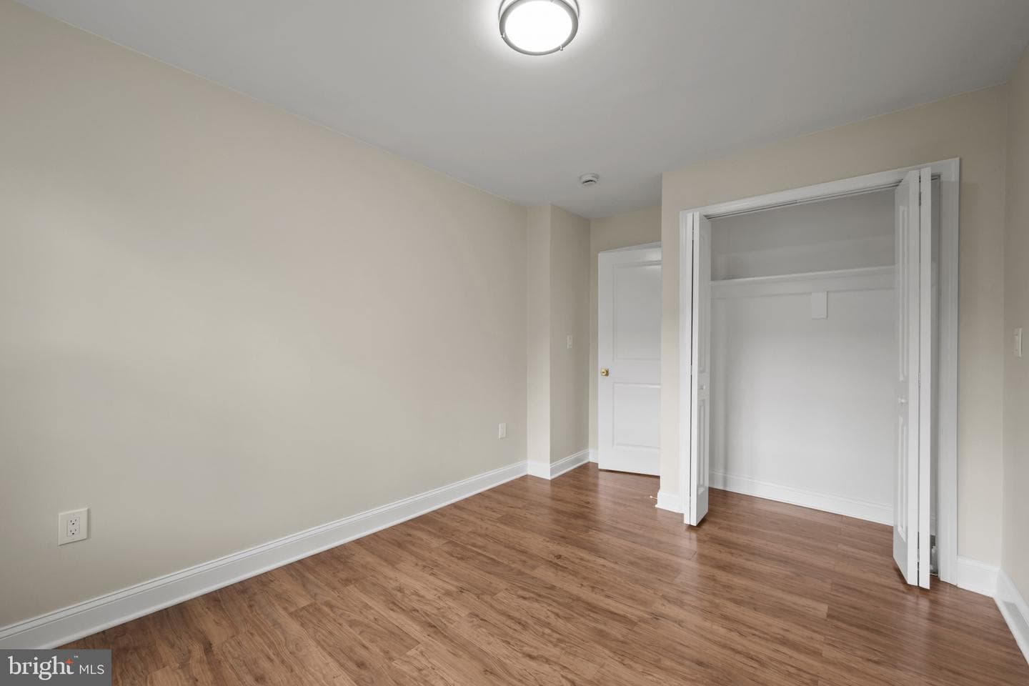 18624 Queen Elizabeth Drive photo 24