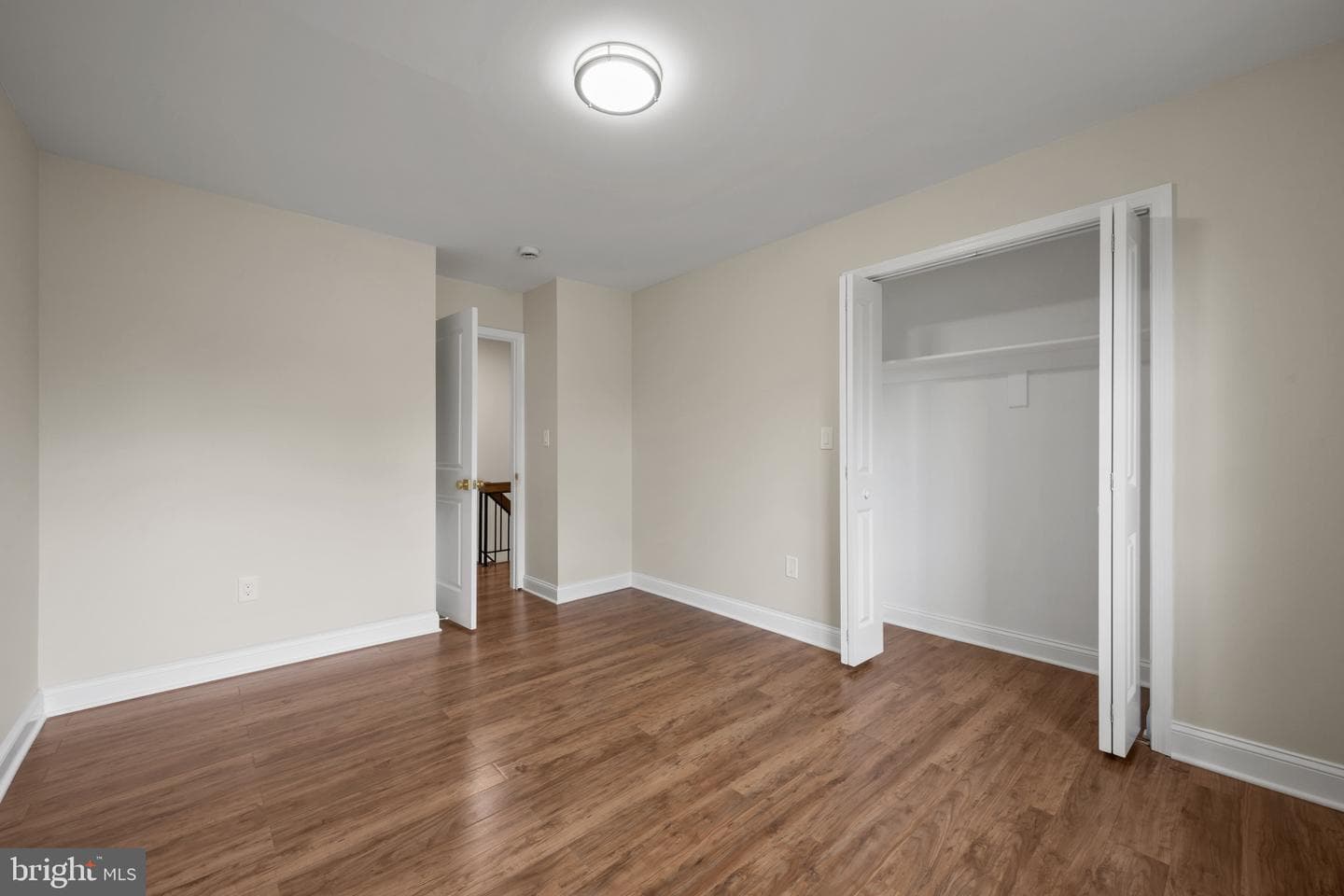 18624 Queen Elizabeth Drive photo 27