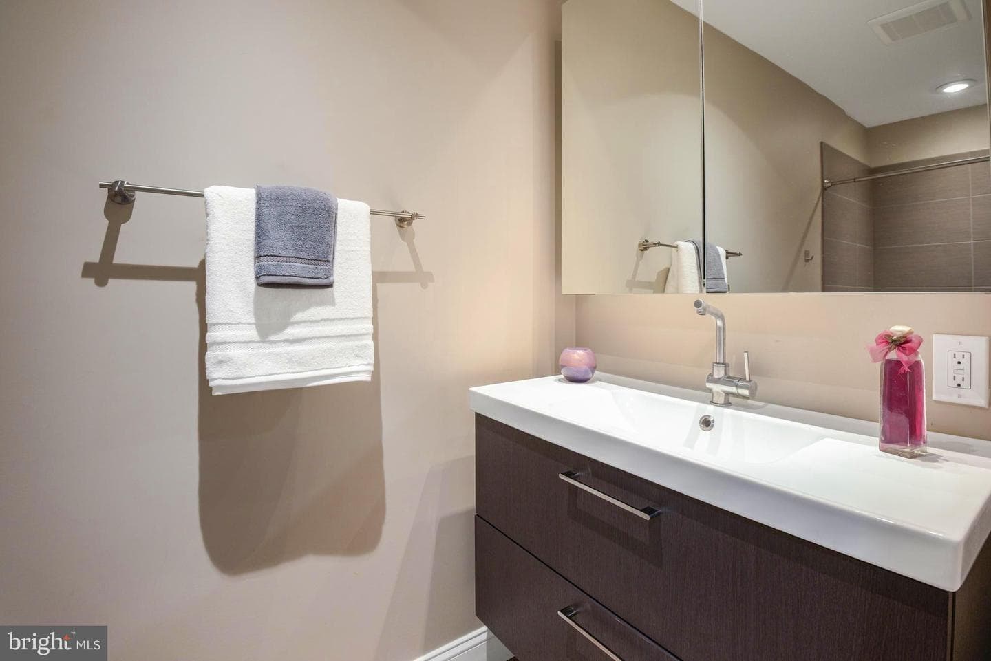7809 Heatherton Lane photo 24