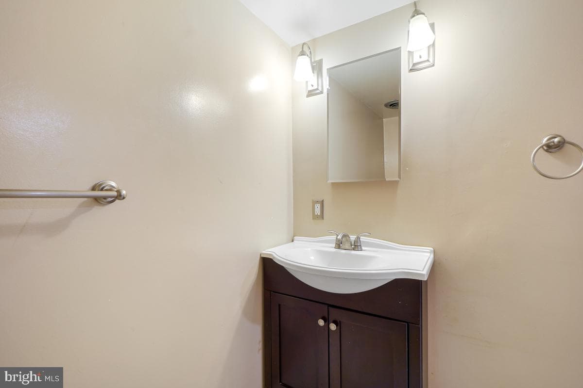 8108 Paisley Place photo 25