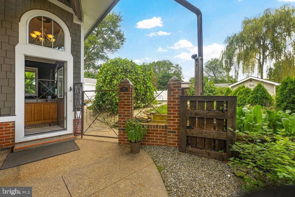 1516 Vivian Court photo 46