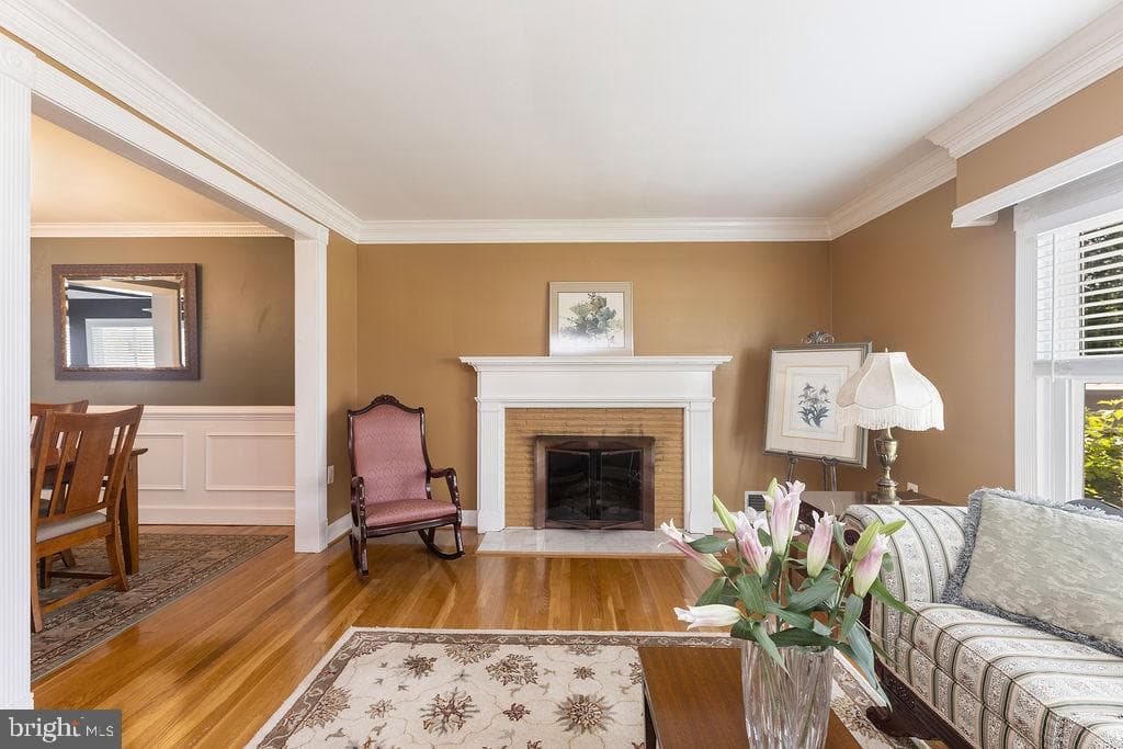 1516 Vivian Court photo 7